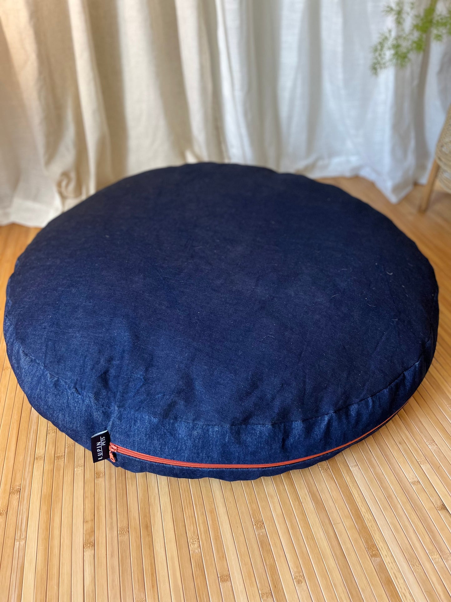 Clean Quarter Dome Bed