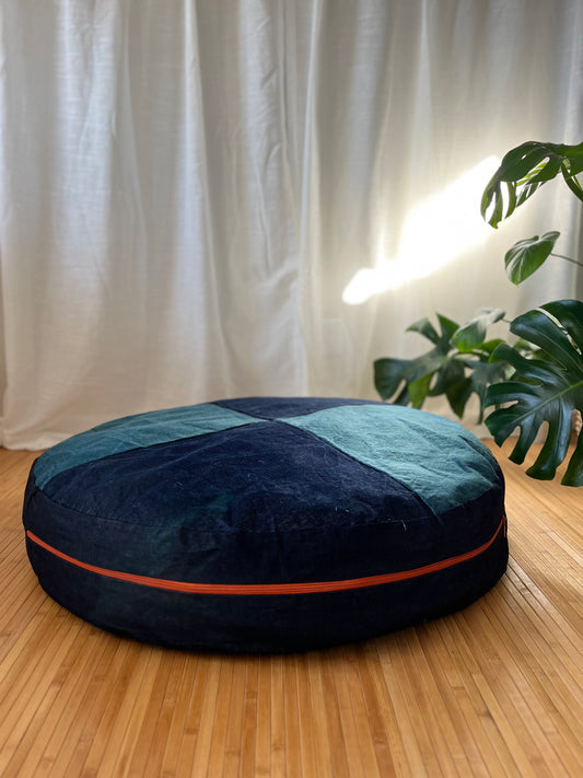 Quarter Two-Tone Dome Bed