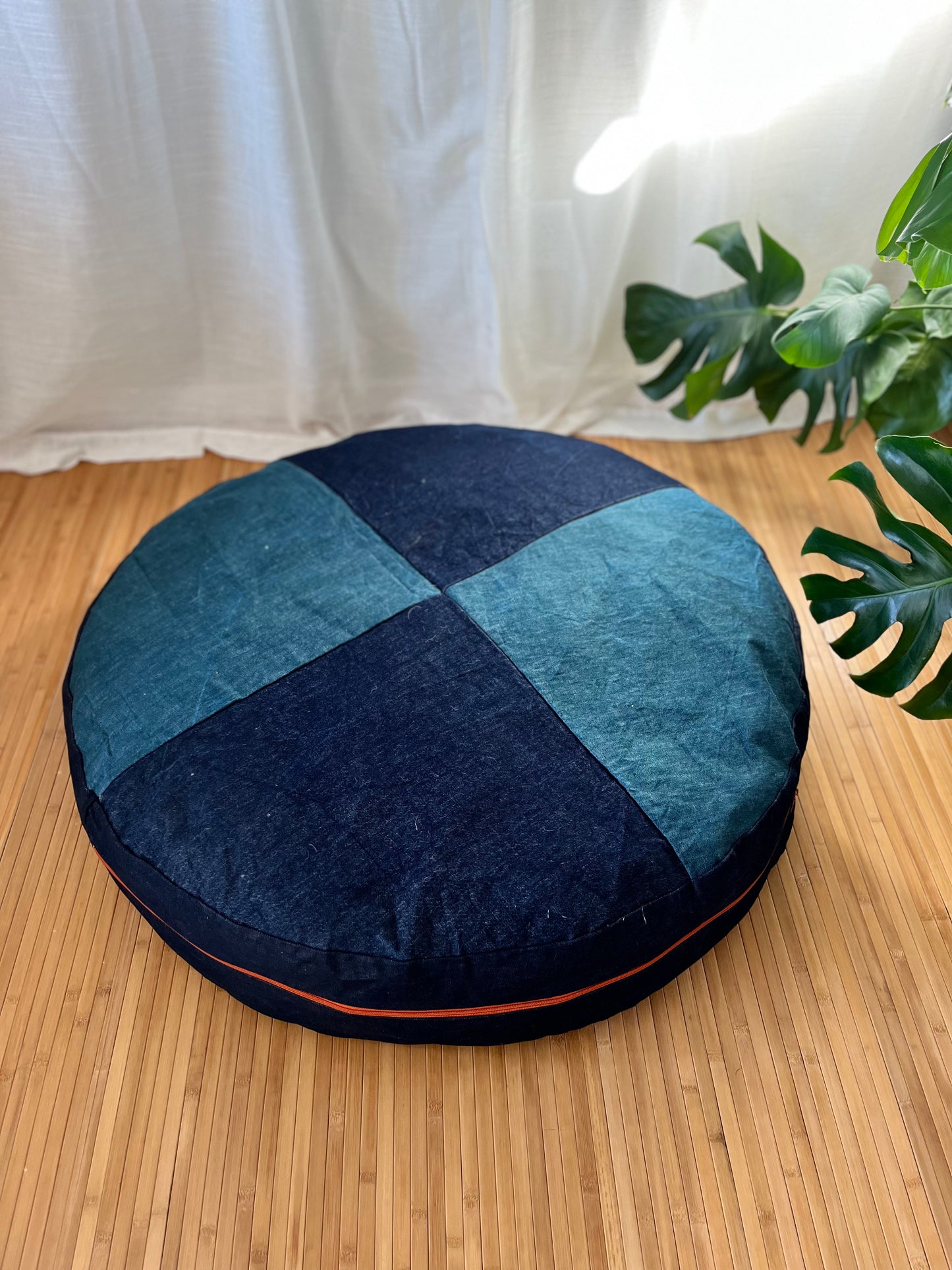 Quarter Two-Tone Dome Bed