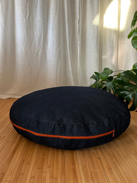 Clean Quarter Dome Bed